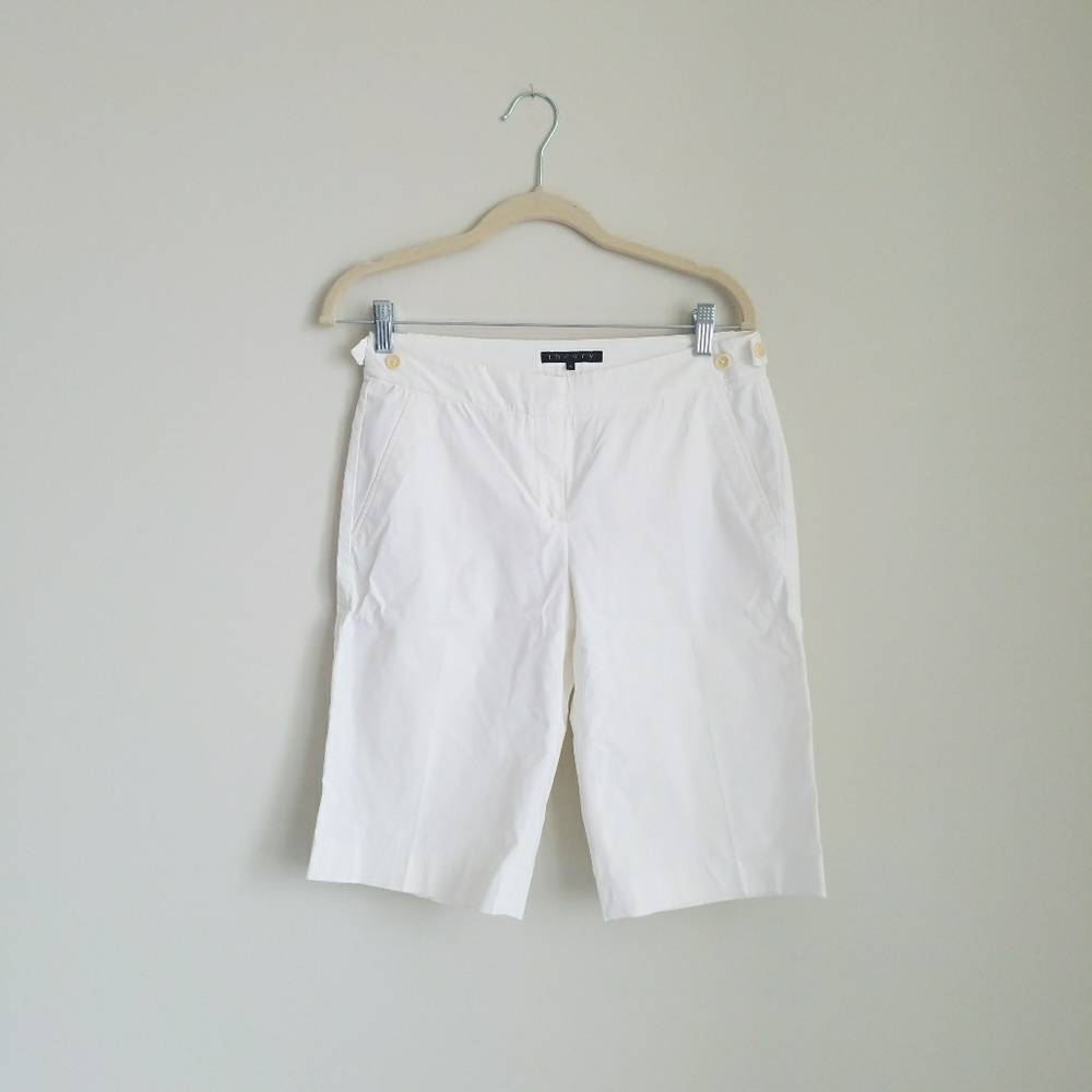 Theory white capris